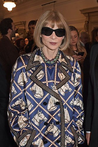 Anna-Wintour-at-the-Burberry-Autumn_Winter-2022-Show—Images-c-Courtesy-of-Burberry-_-Dave-Benett_002